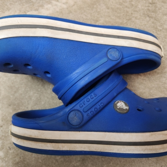 CROCS Blue Crocband Clogs J1 Size 1 Youth - Picture 8 of 16